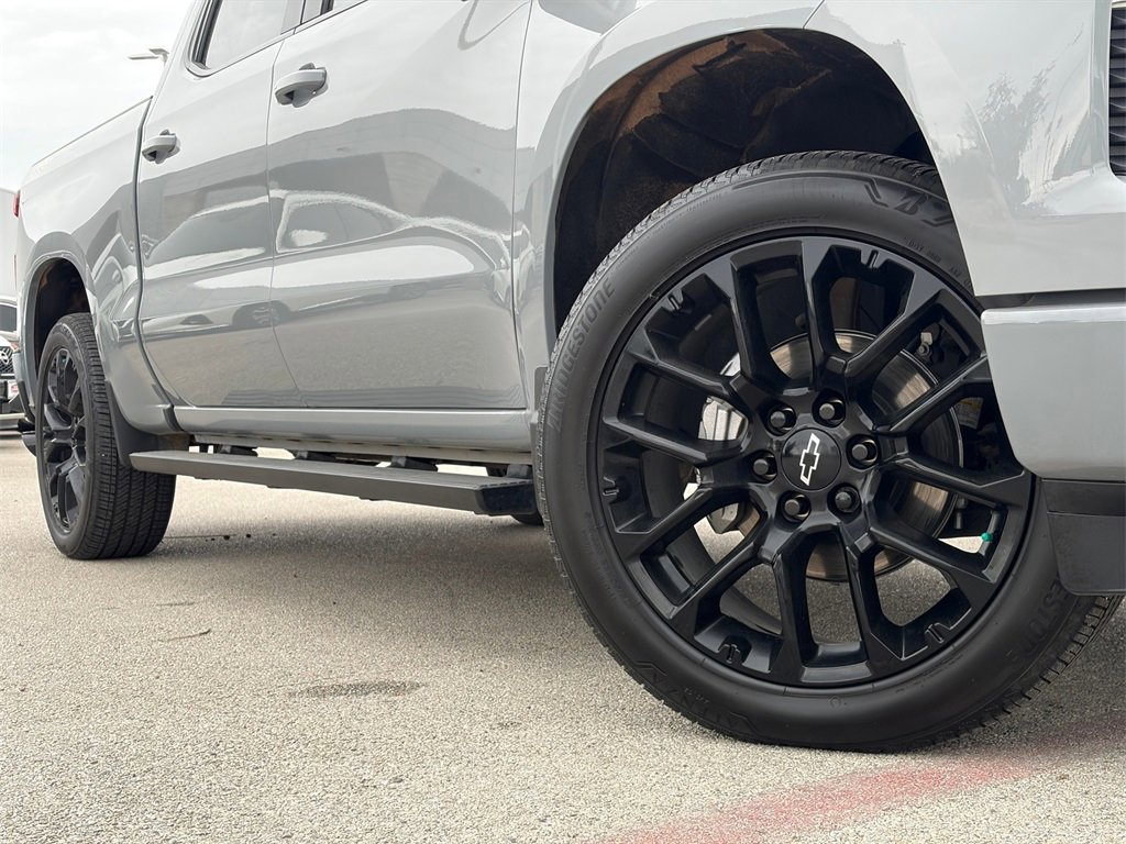 Used 2025 Chevrolet Silverado 1500 RST w/ LPO, Dark Essentials Package image 2