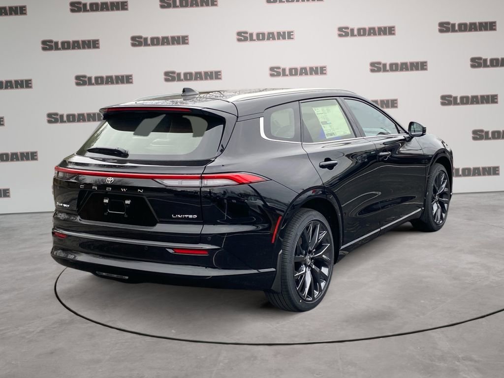 Used 2025 Toyota Crown Signia image 5