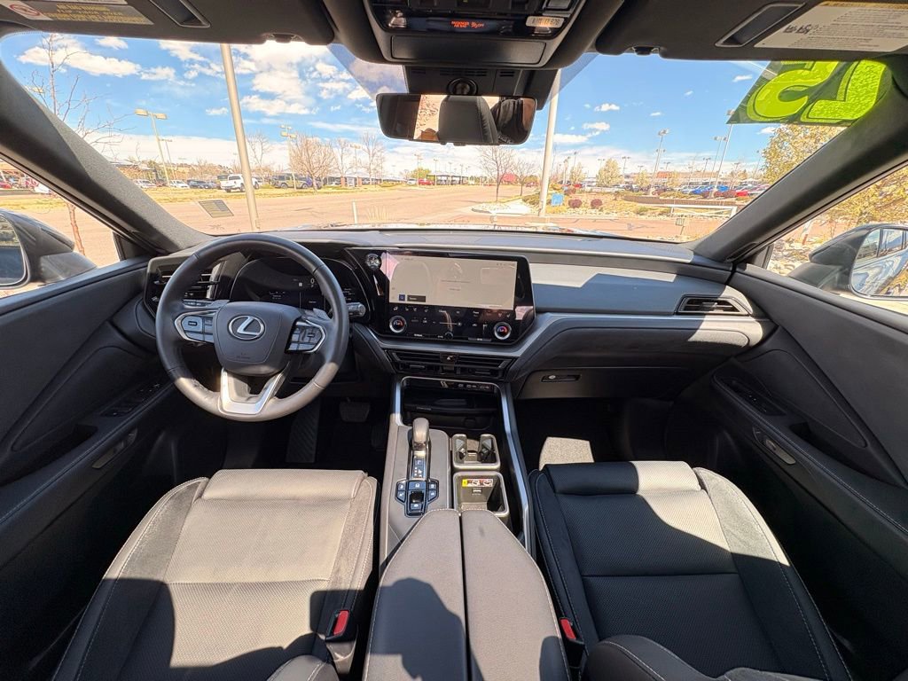 Used 2025 Lexus TX 350 AWD image 13