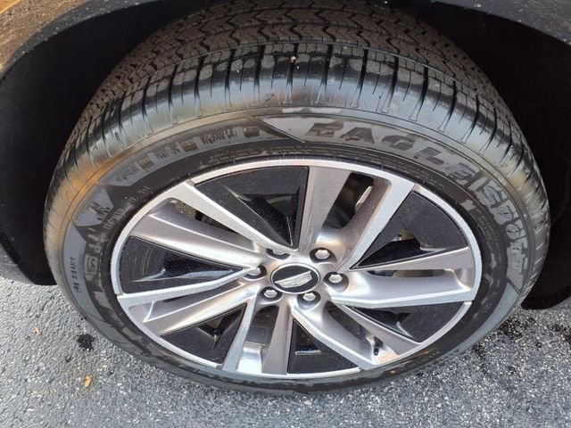 New 2026 Cadillac Vistiq Sport image 12