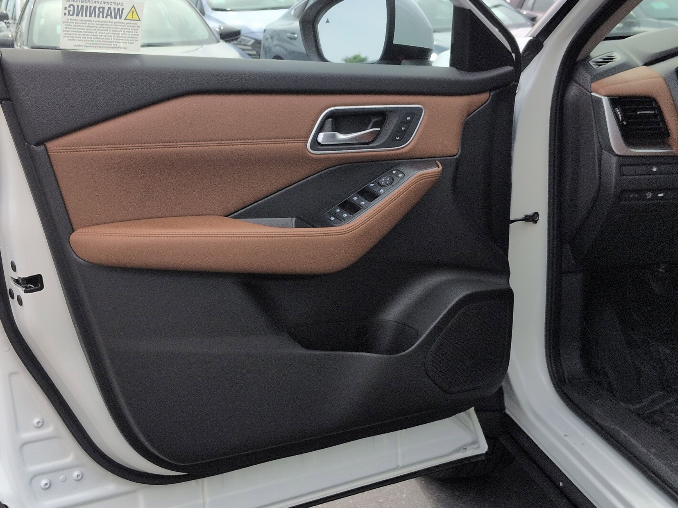 New 2026 Nissan Rogue Platinum image 13