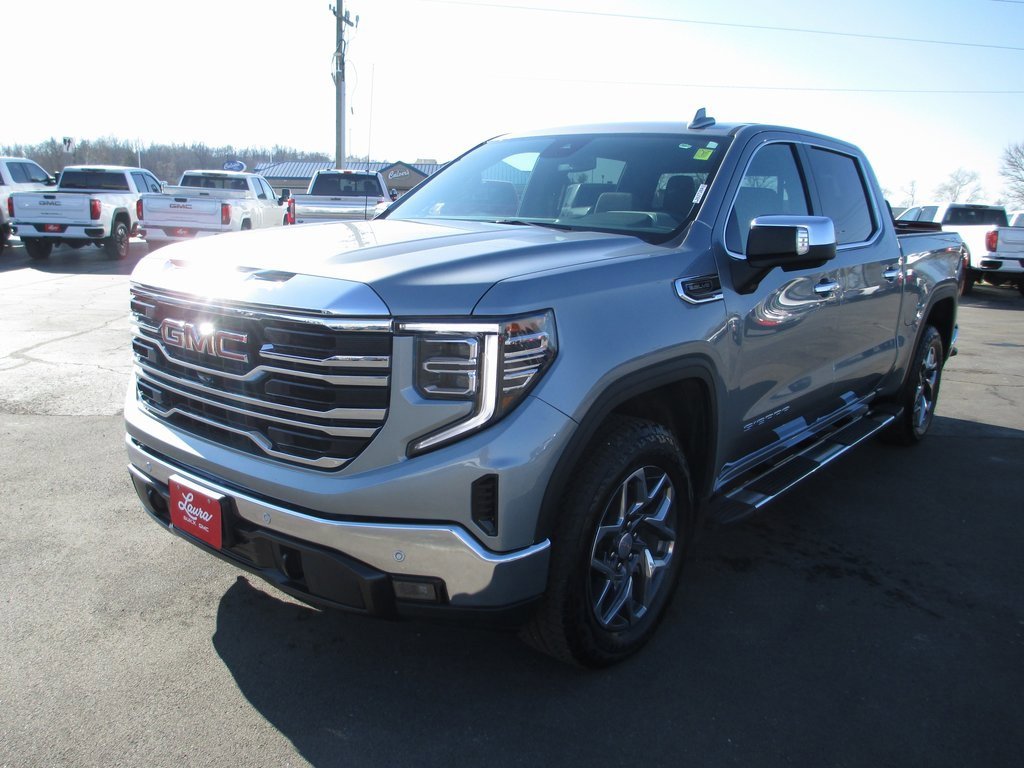 Used 2025 GMC Sierra 1500 SLT w/ SLT Premium Plus Package image 10