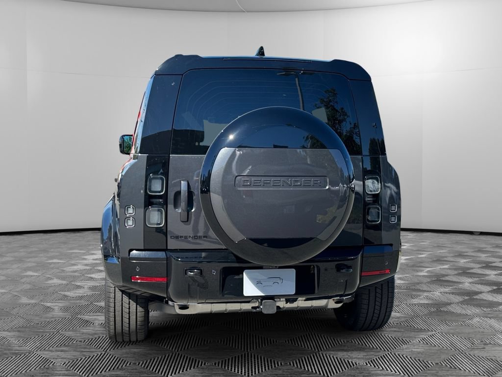 New 2026 Land Rover Defender 110 X-Dynamic SE AWD/4WD image 4