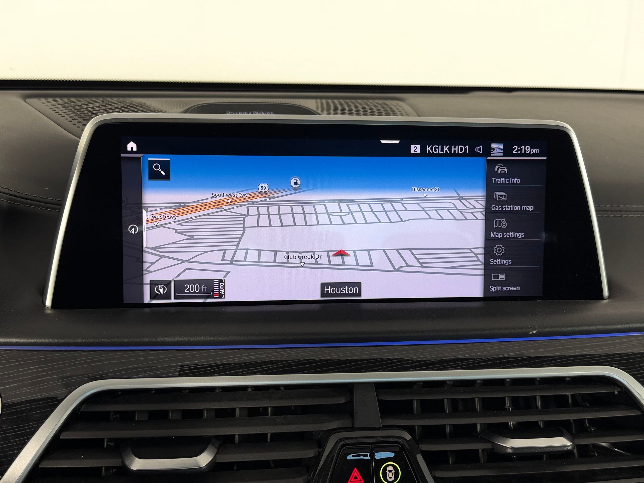 Used 2020 BMW M760i xDrive w/ Luxury Rear Seating Package image 29