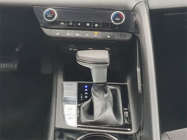 Used 2022 Hyundai Elantra Blue image 17