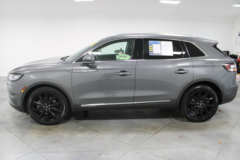 Used 2022 Lincoln Nautilus Reserve w/ Monochromatic Package image 6