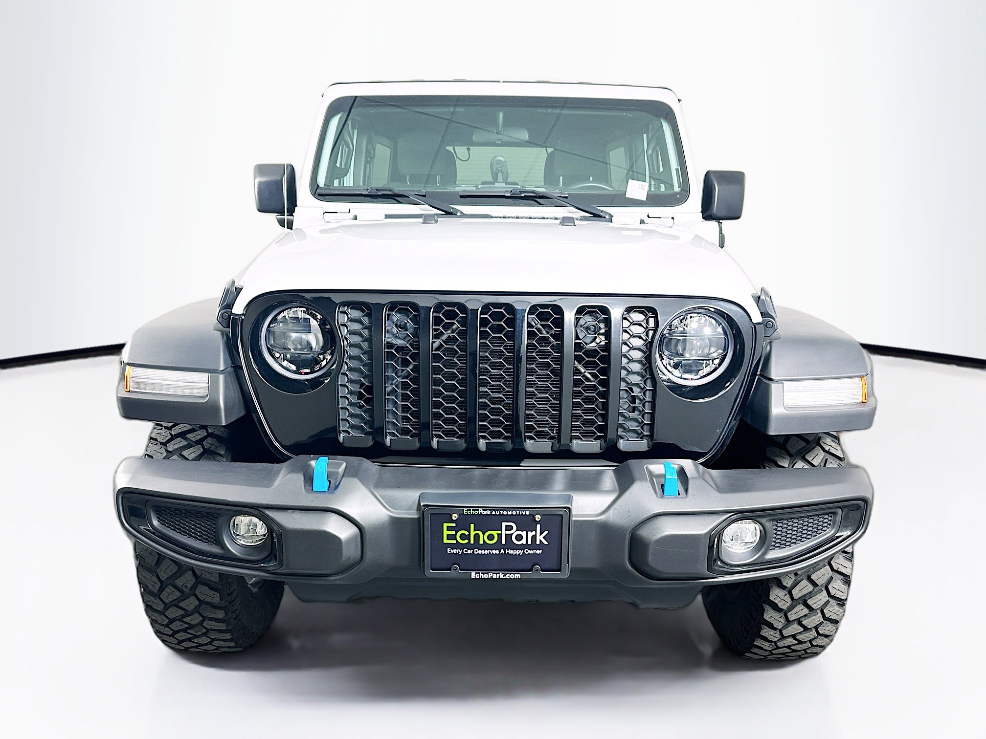 Used 2023 Jeep Wrangler Unlimited w/ Cold Weather Group AWD/4WD image 2