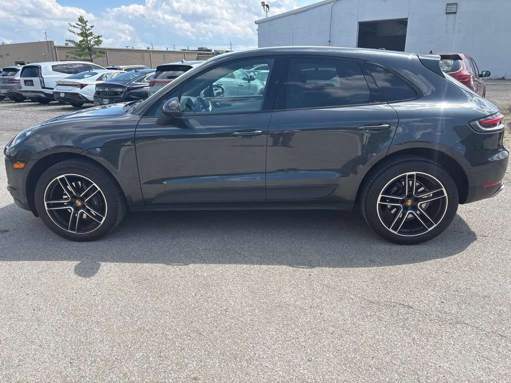 Used 2021 Porsche Macan AWD/4WD image 2