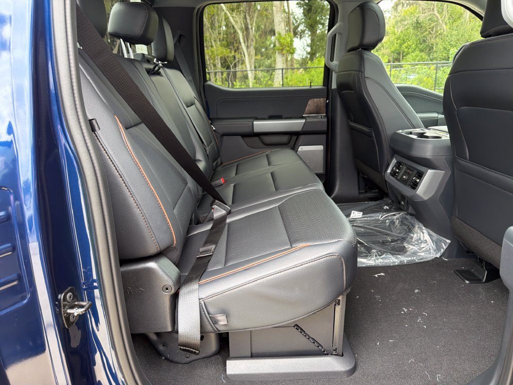 New 2027 Ford F250 Lariat w/ Black Appearance Package AWD/4WD image 29