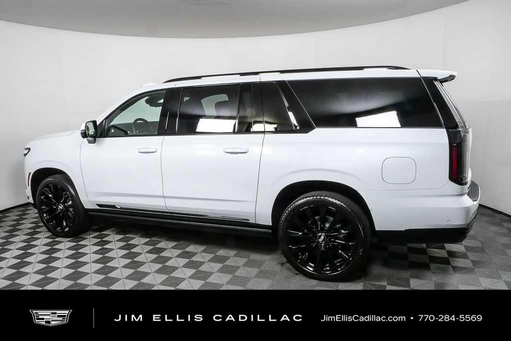 Used 2026 Cadillac Escalade ESV Platinum Sport w/ LPO, ONYX Package AWD/4WD image 2