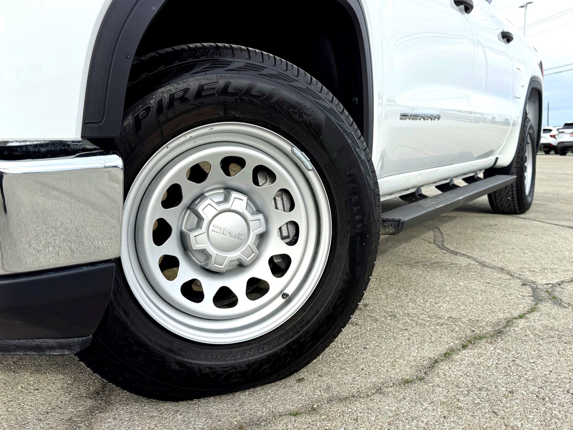 Used 2023 GMC Sierra 1500 Pro w/ Pro Value Package image 2