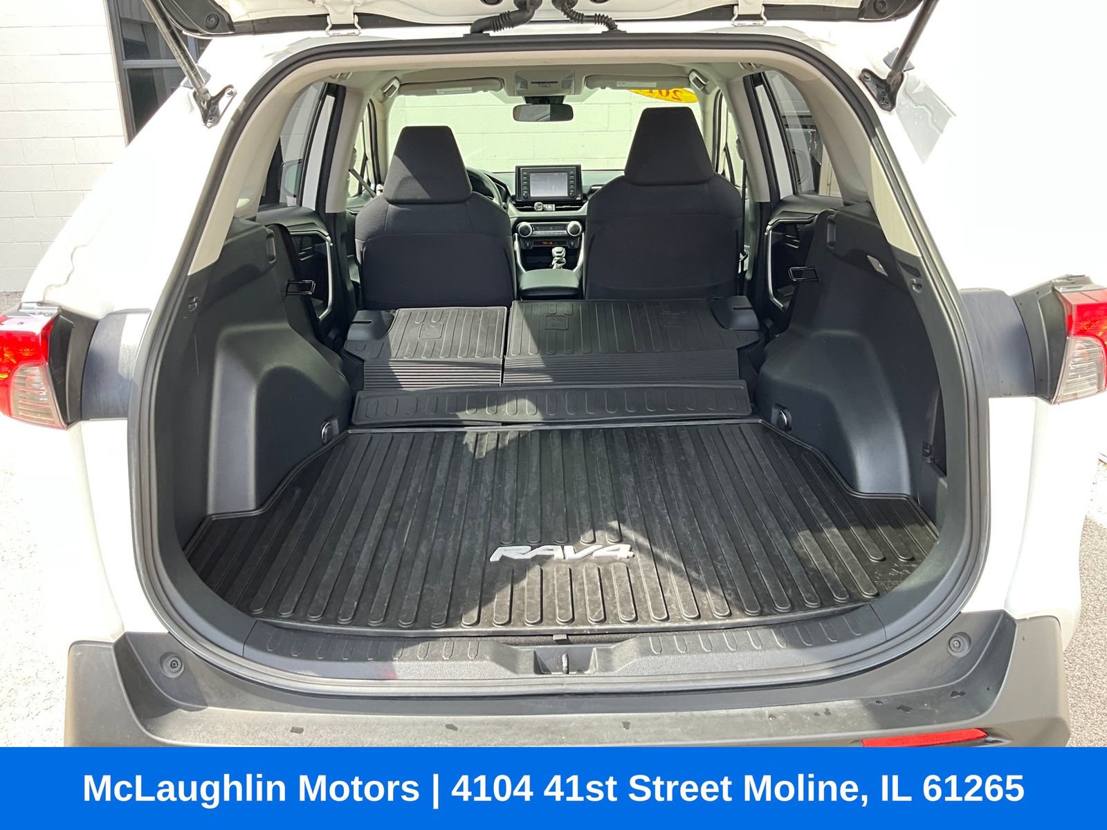 Used 2019 Toyota RAV4 LE w/ All Weather Liner Package AWD/4WD image 11