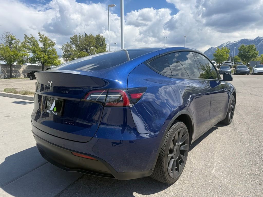 Used 2022 Tesla Model Y Long Range AWD/4WD image 8