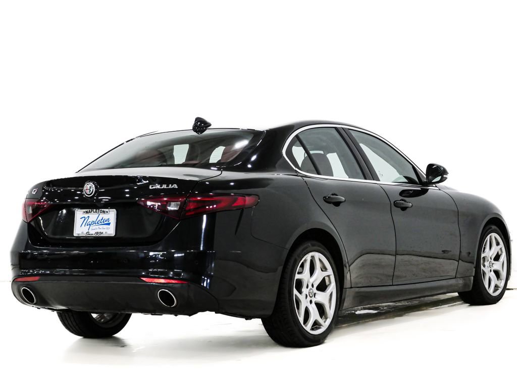 Used 2019 Alfa Romeo Giulia Ti AWD/4WD image 6