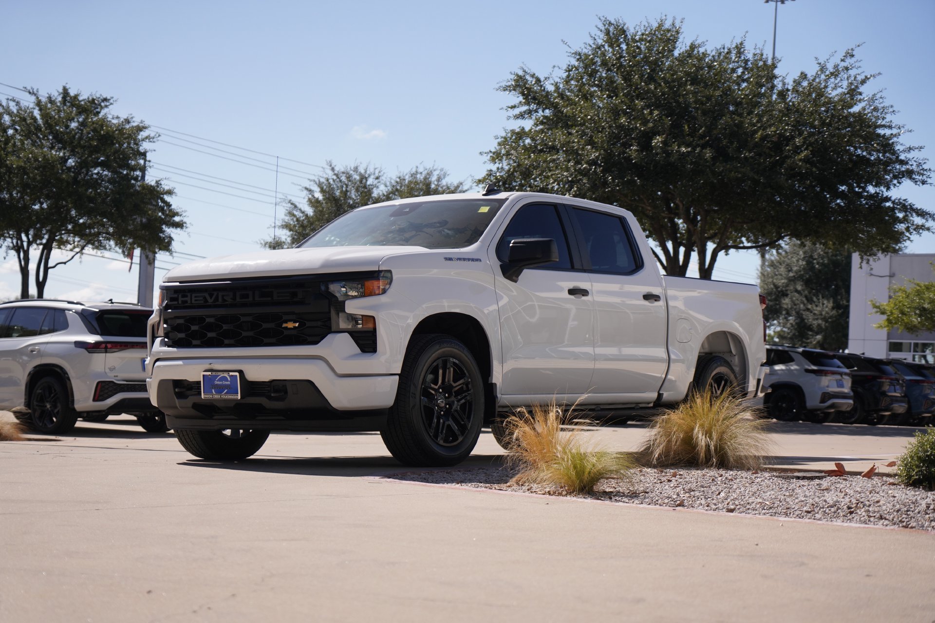 Used 2023 Chevrolet Silverado 1500 Custom RWD image 7