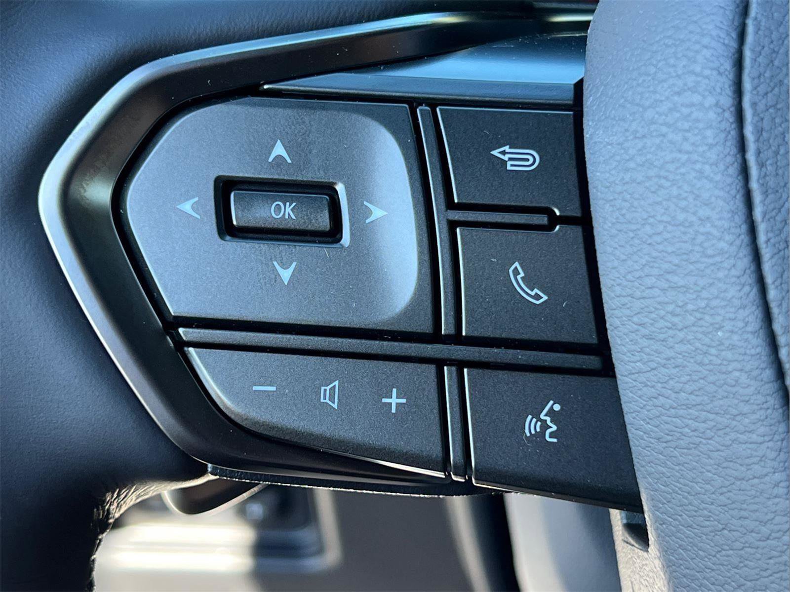 New 2026 Lexus LX 700h Luxury image 19