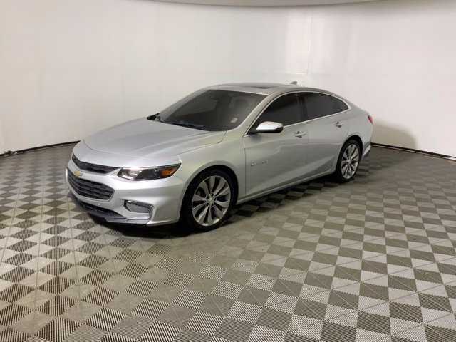 Used 2017 Chevrolet Malibu Premier w/ Premier Sun and Wheel Package FWD image 12