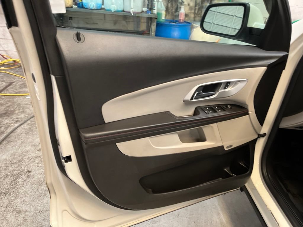 Used 2015 Chevrolet Equinox LT w/ Power Convenience Package FWD image 13