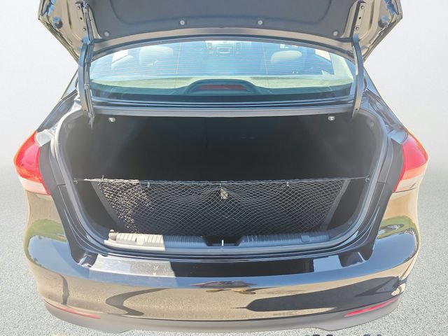 Used 2017 Kia Forte LX FWD image 25