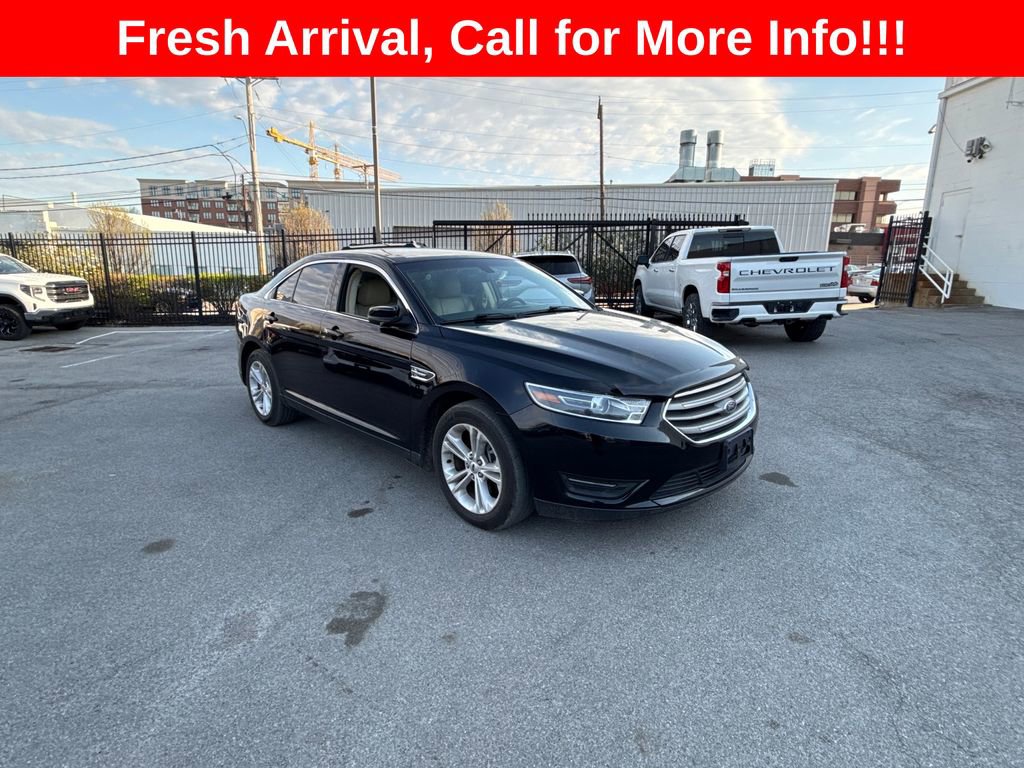 Used 2018 Ford Taurus SEL image 1