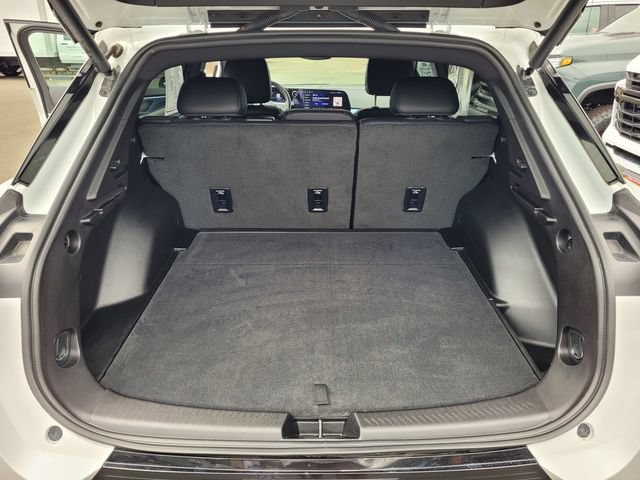 Used 2024 Chevrolet Equinox EV LT FWD image 26