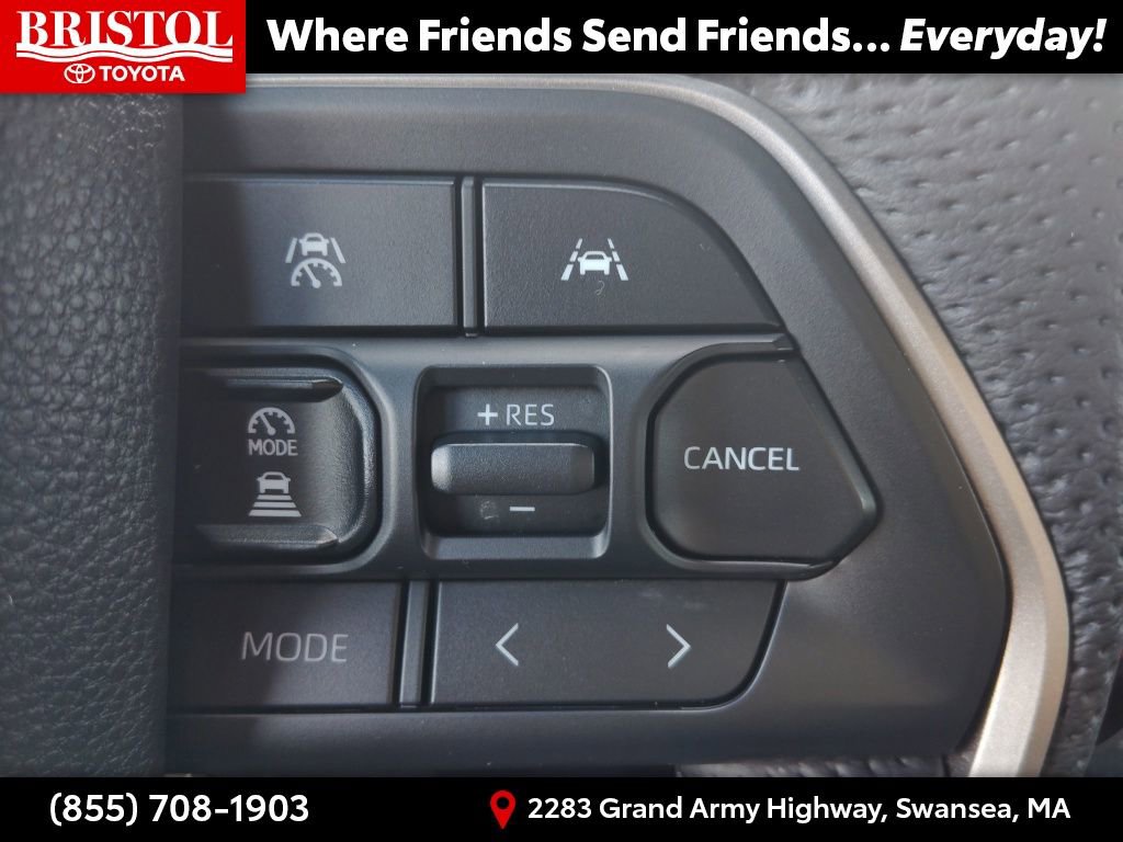 Used 2025 Toyota Tacoma Trailhunter image 32