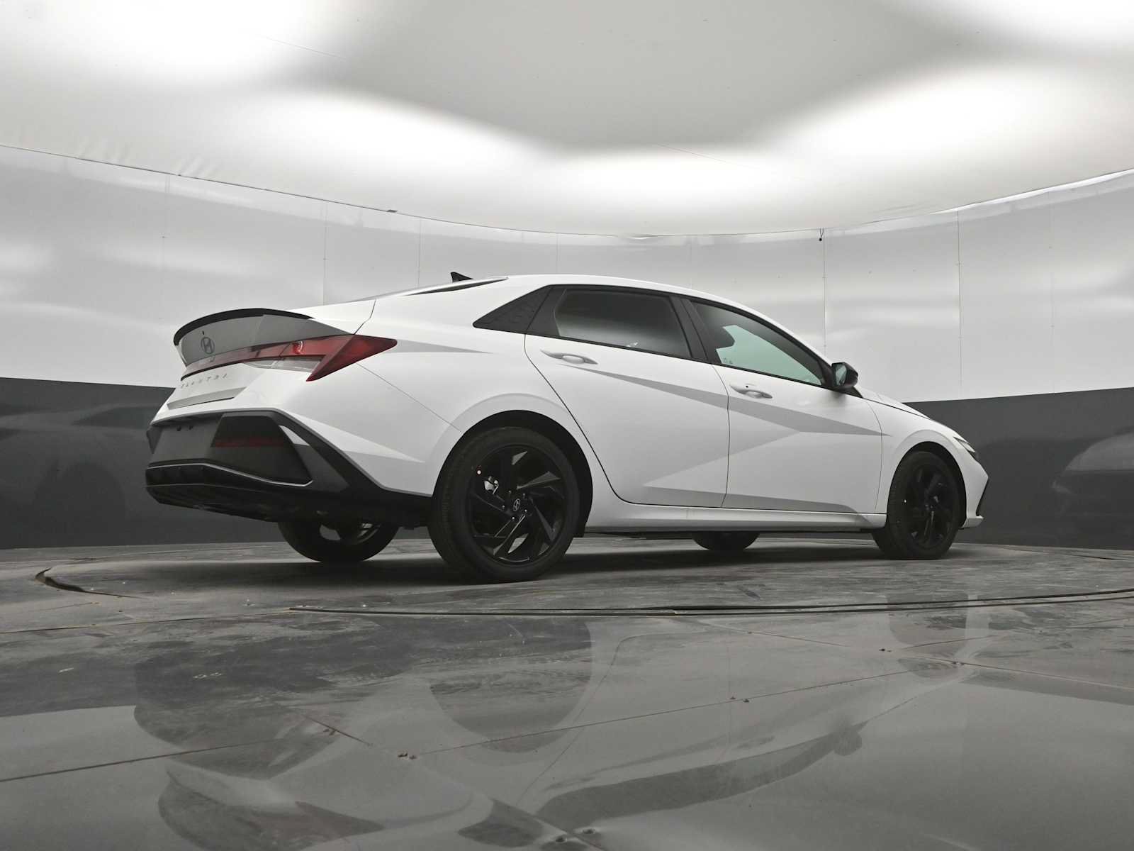 New 2026 Hyundai Elantra SEL Sport FWD image 40