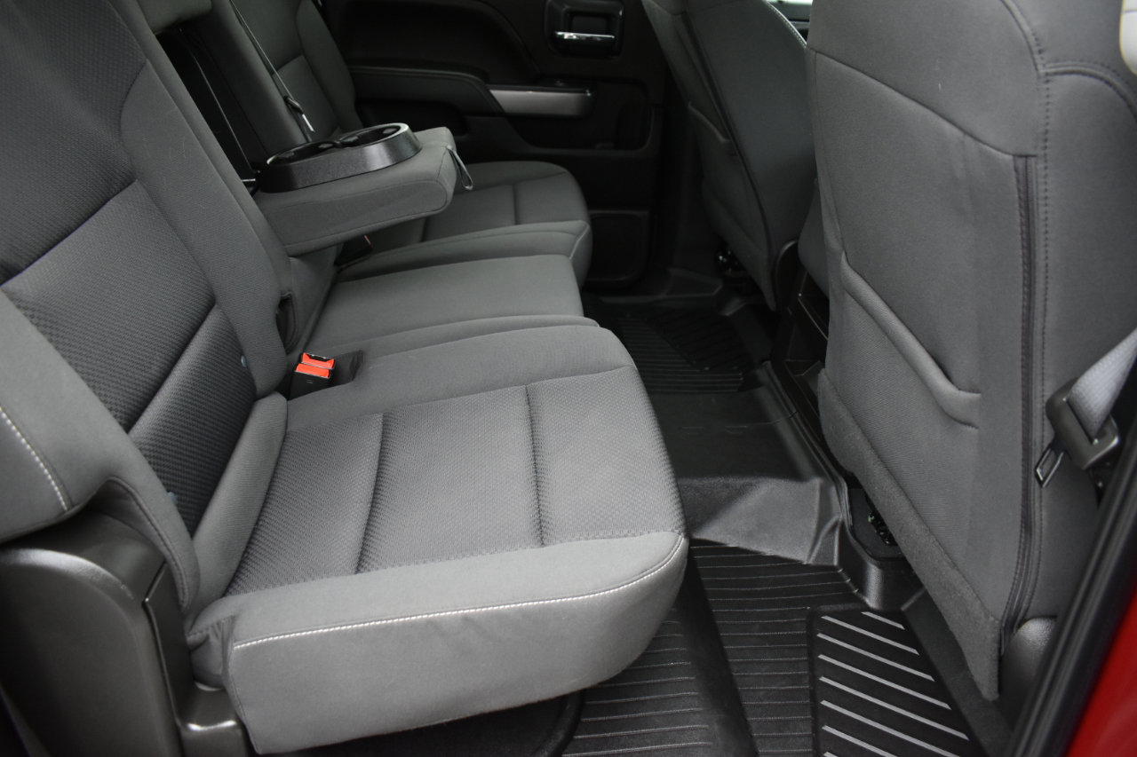 Used 2018 Chevrolet Silverado 1500 LT w/ All Star Edition image 28