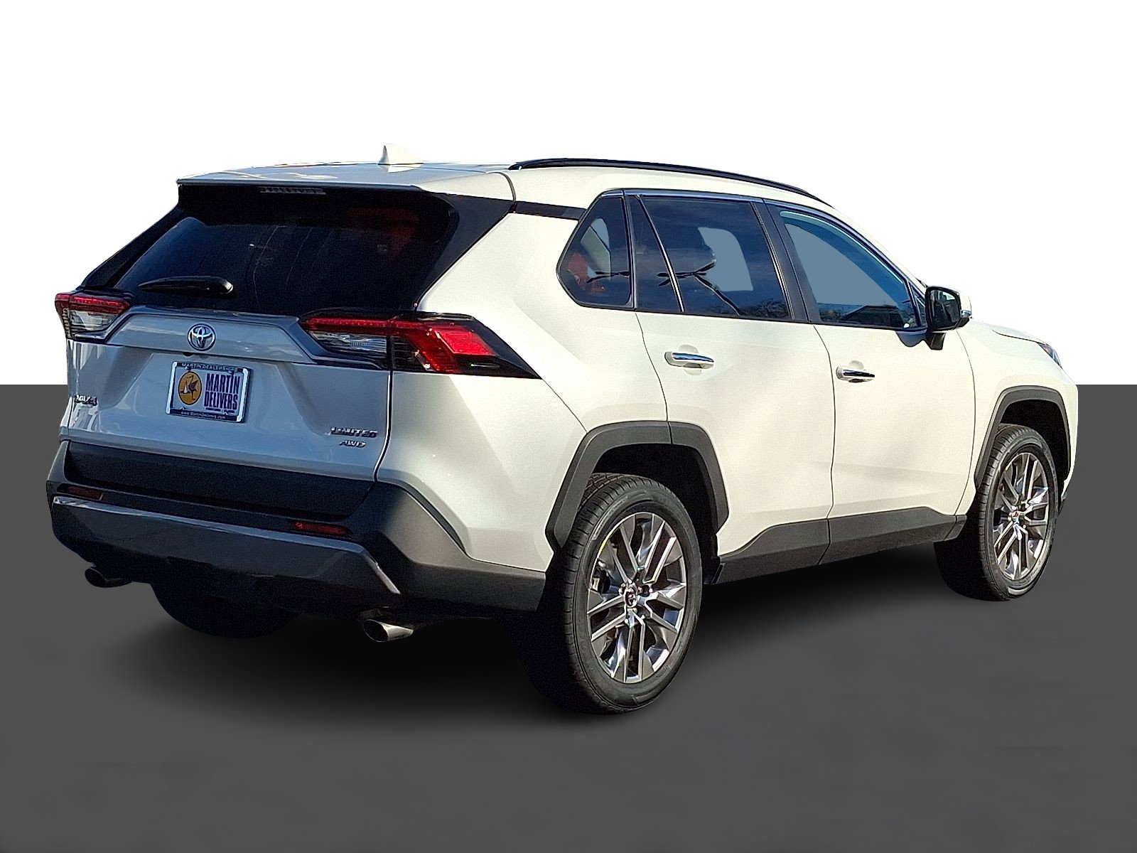 Used 2020 Toyota RAV4 Limited image 6