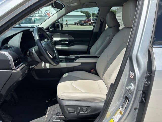 Used 2024 Toyota Grand Highlander FWD image 27