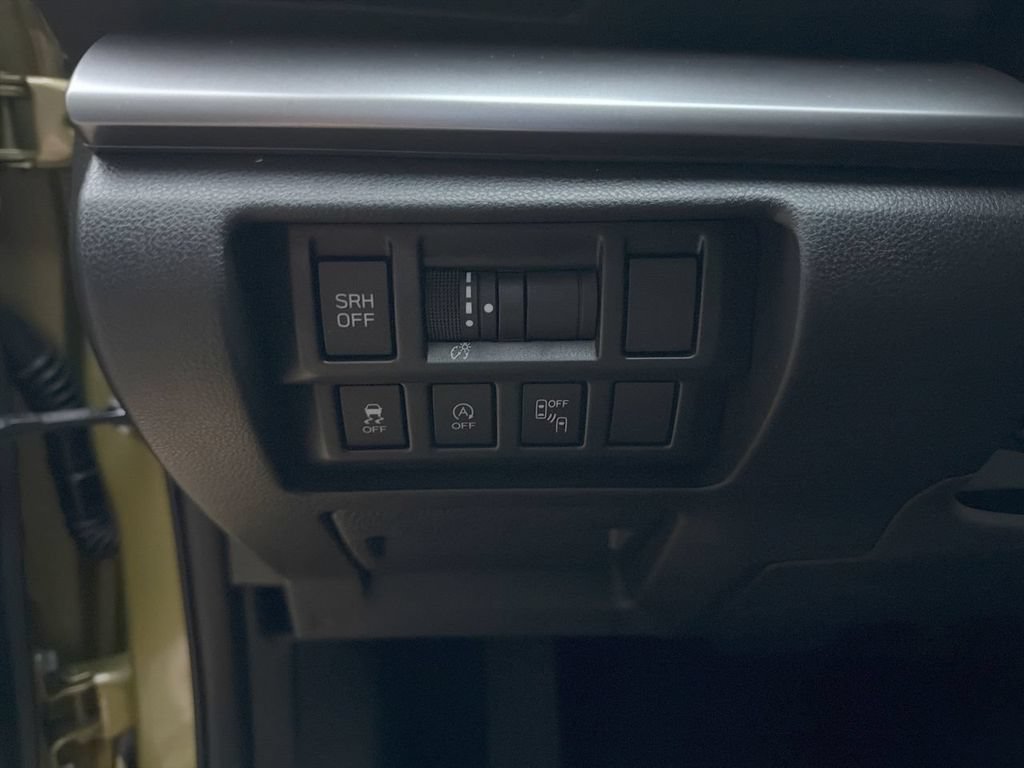 Certified 2023 Subaru Crosstrek 2.5i Limited AWD/4WD image 17