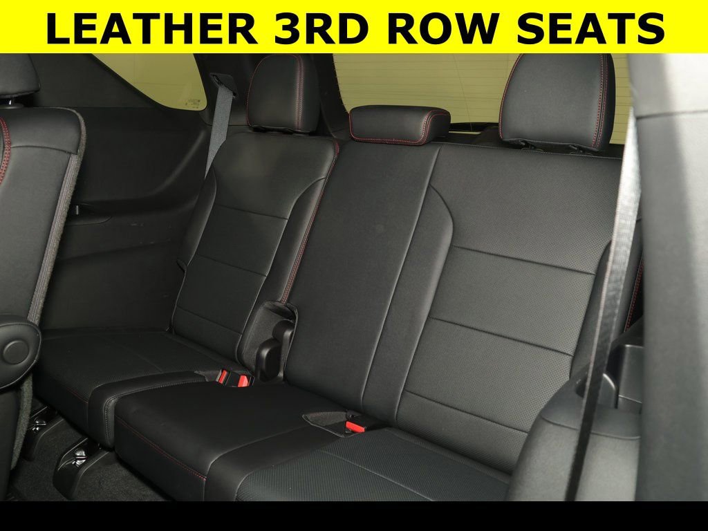 Used 2024 Chevrolet Traverse RS w/ LPO, Floor Liner Package image 12