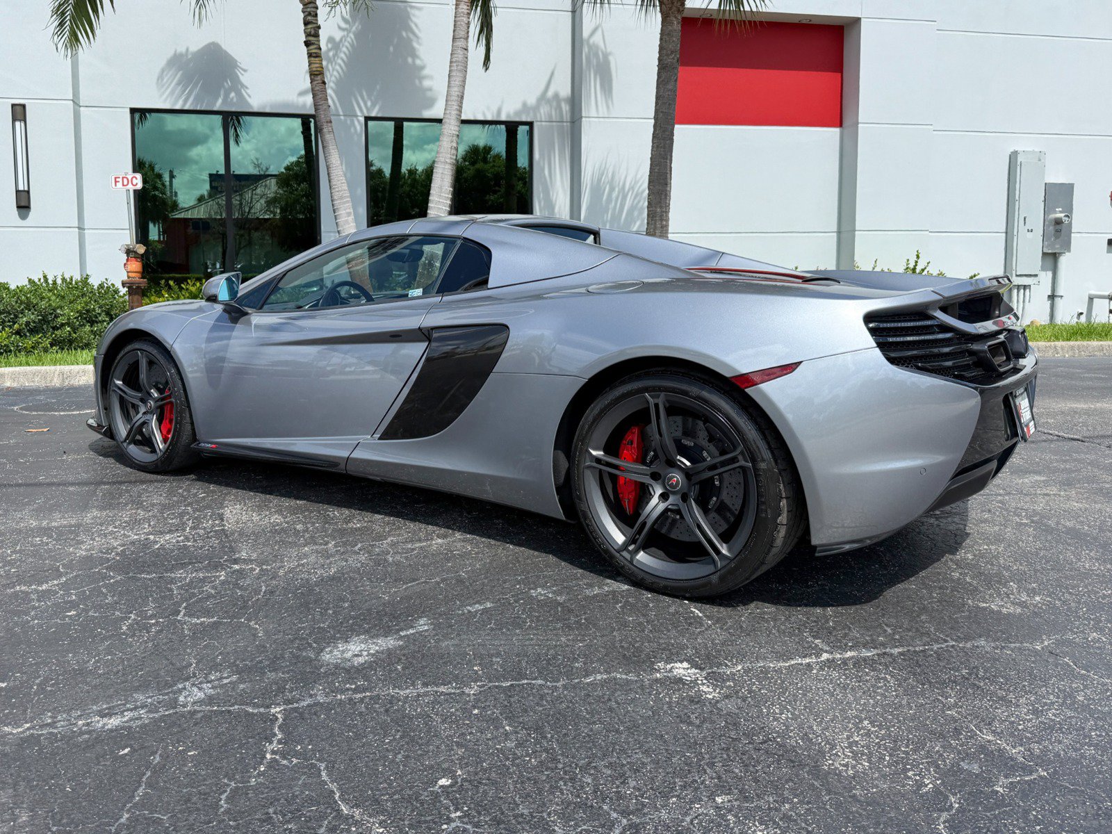 Used 2015 McLaren 650S Spider RWD image 53