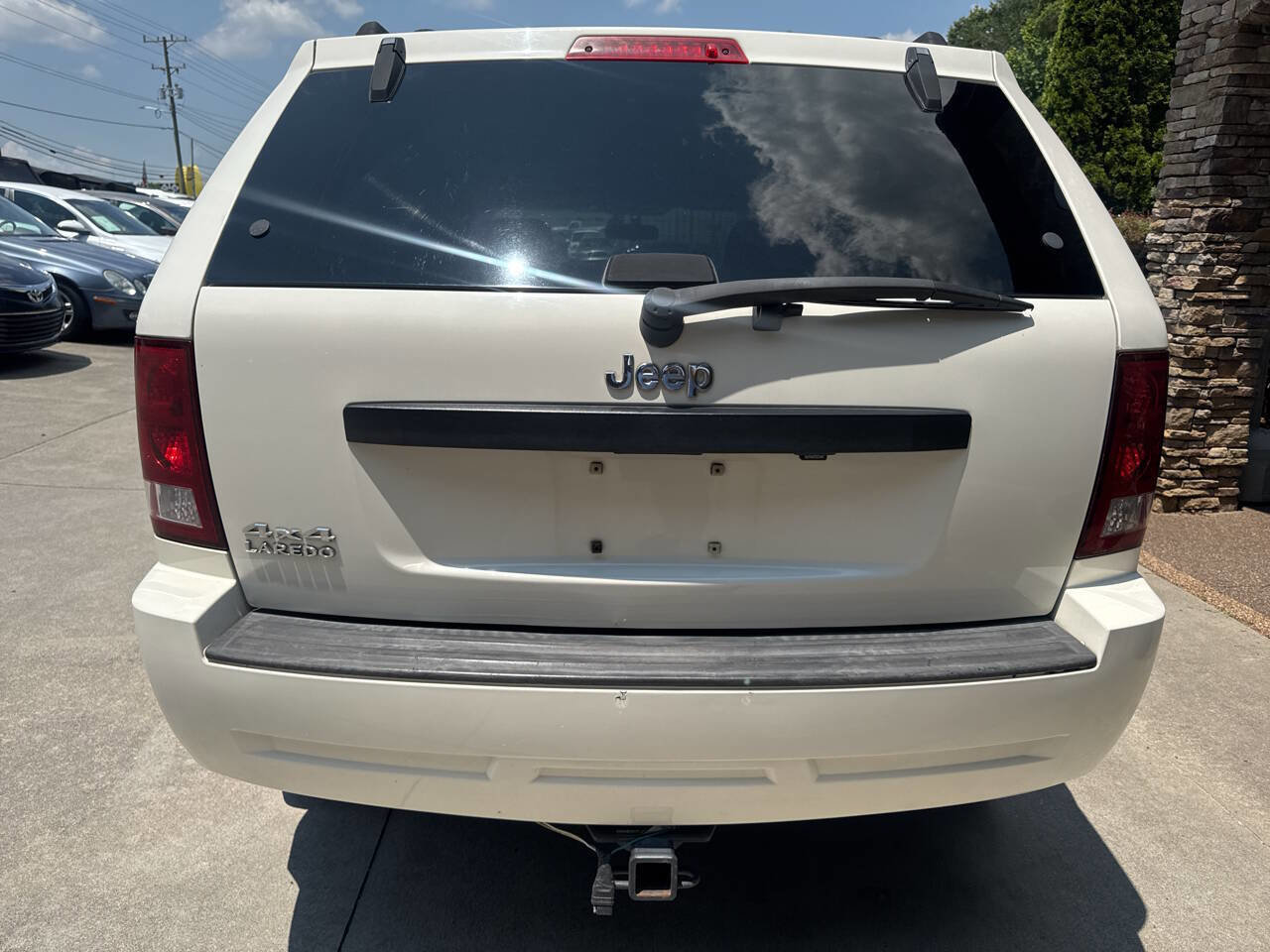 Used 2009 Jeep Grand Cherokee Laredo image 4