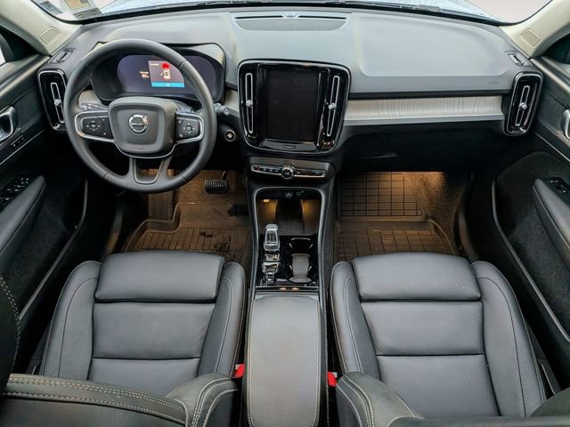 Used 2026 Volvo XC40 B5 Plus w/ Protection Package Premier image 26