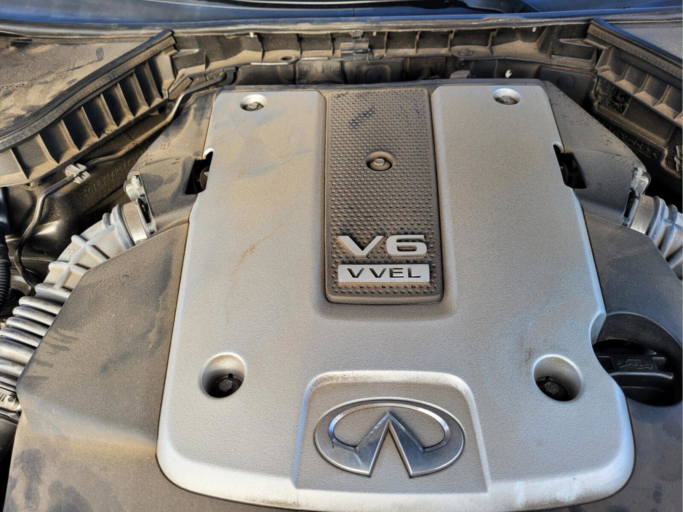 Used 2015 INFINITI Q50 Premium w/ Deluxe Touring Package image 27