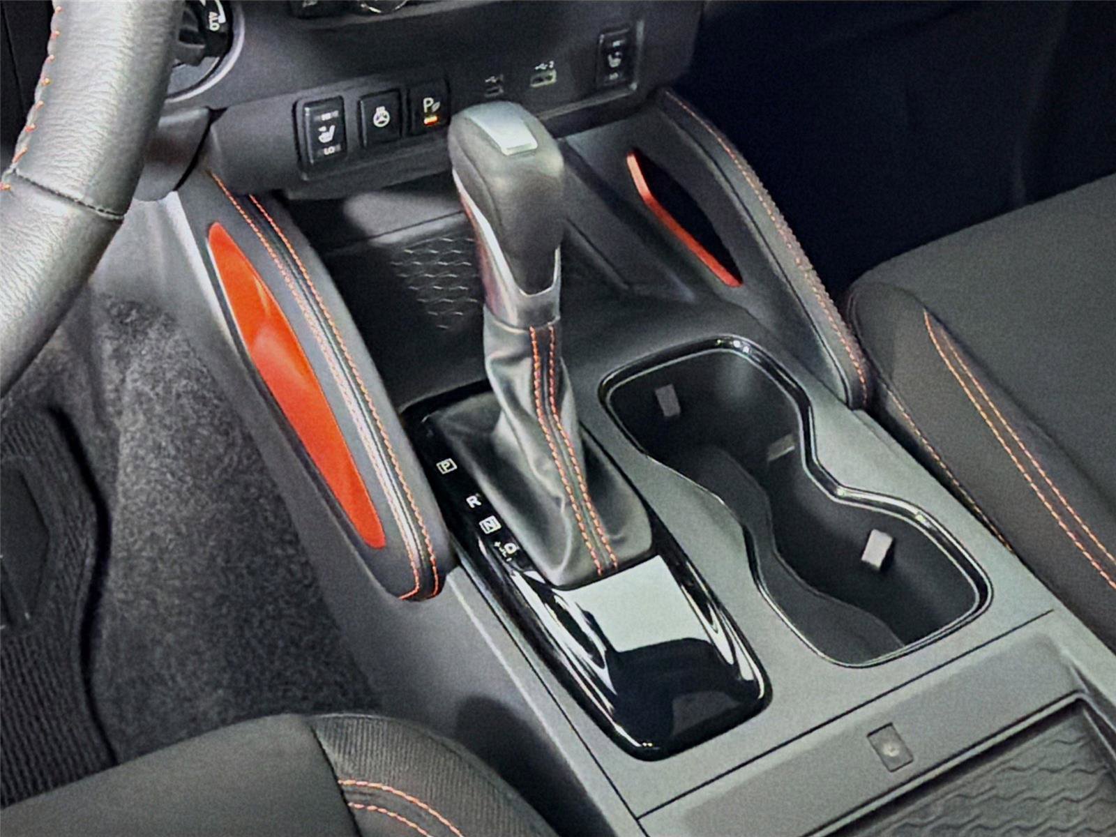 Used 2025 Nissan Frontier PRO-4X w/ Pro Convenience Package image 17