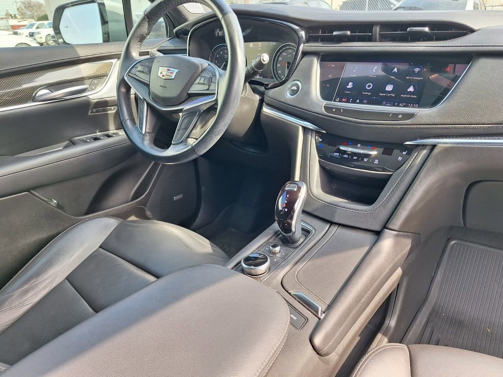 Used 2023 Cadillac XT5 Sportv w/ Technology Package image 26