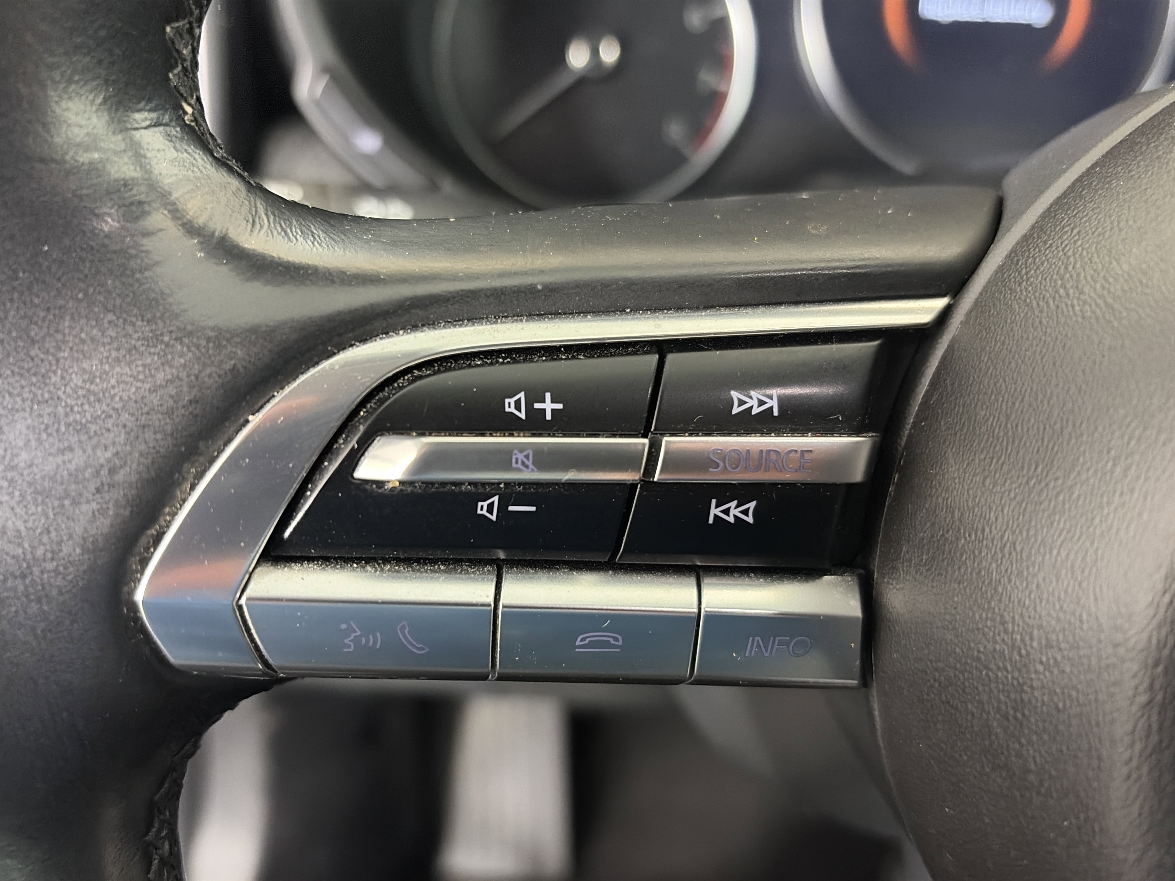 Used 2023 MAZDA CX-50 AWD 2.5 S w/ Cargo Package image 27
