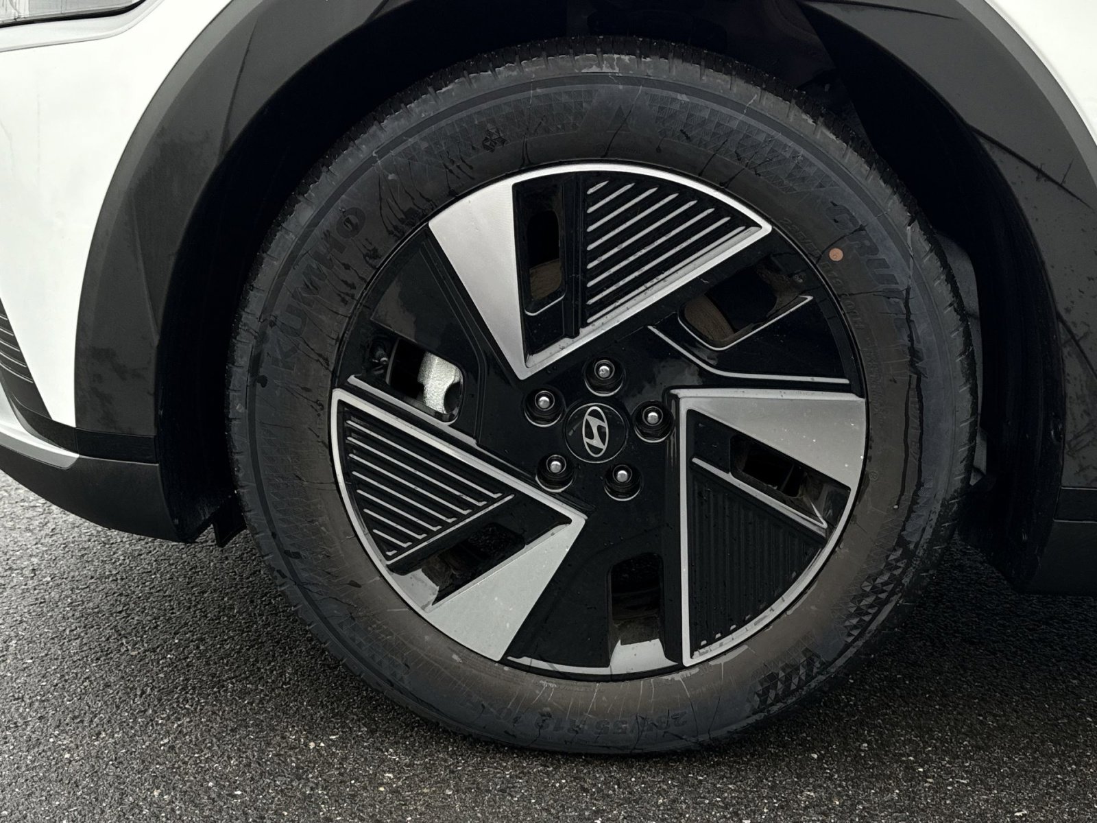 New 2025 Hyundai Ioniq 5 SEL image 12