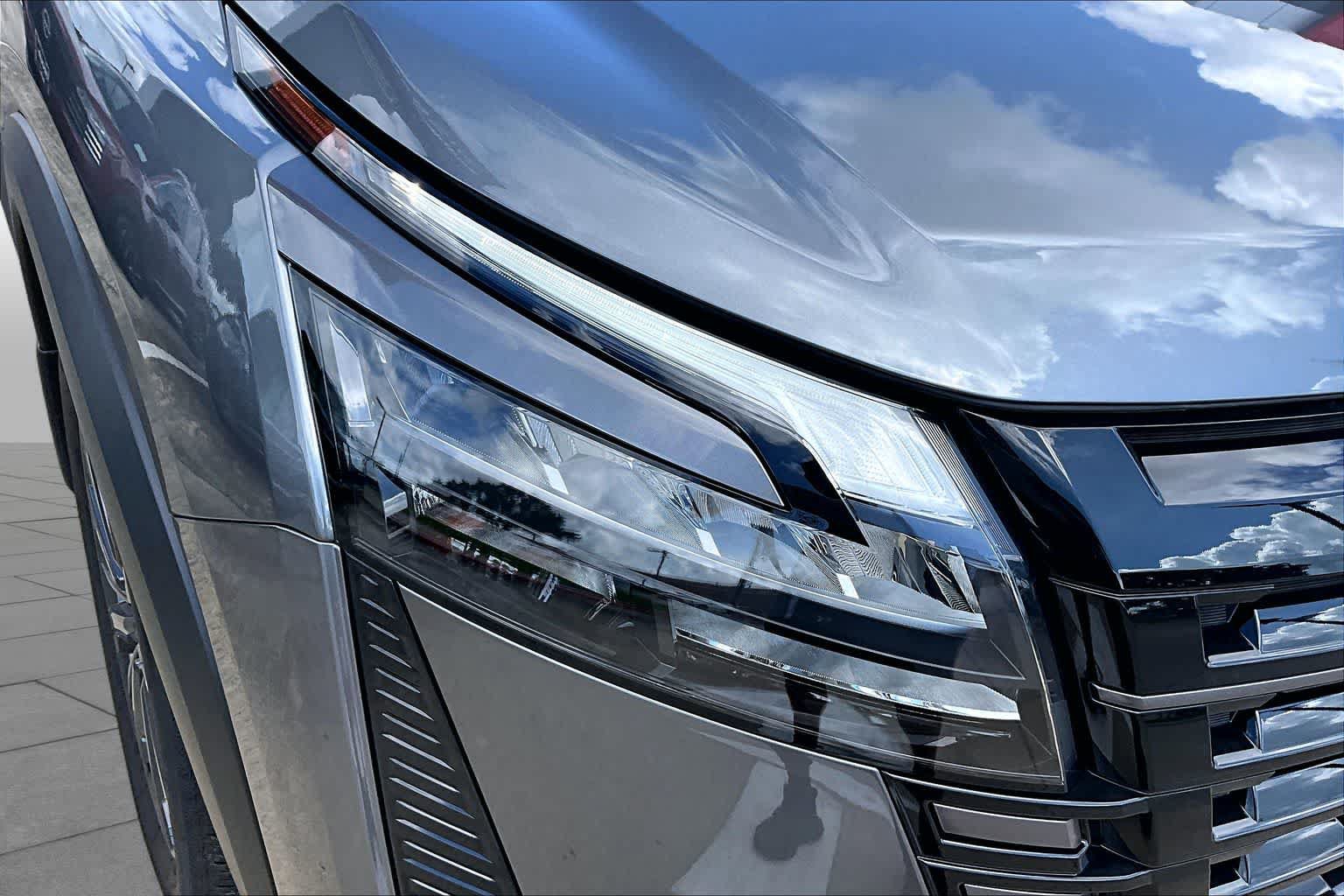 New 2026 Nissan Pathfinder SL w/ SL Premium Package FWD image 18