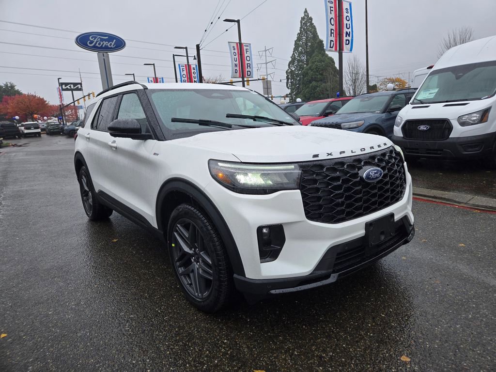 New 2026 Ford Explorer ST-Line w/ ST-Line Street Pack image 3