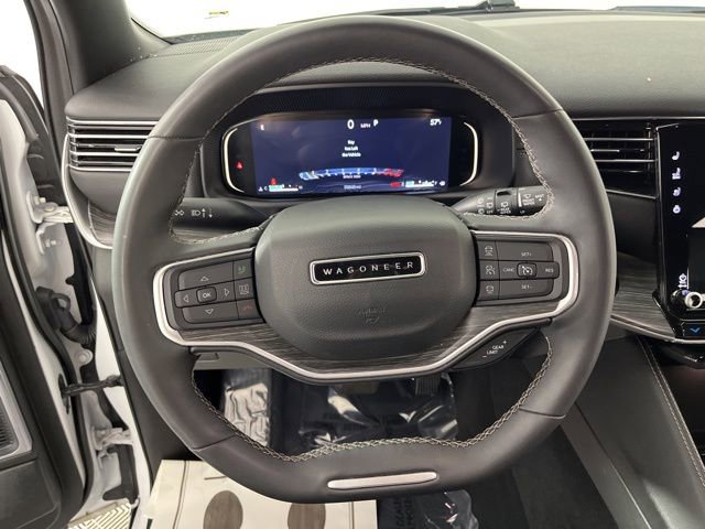 Used 2024 Jeep Wagoneer Series II w/ Flexible Seating Group image 19