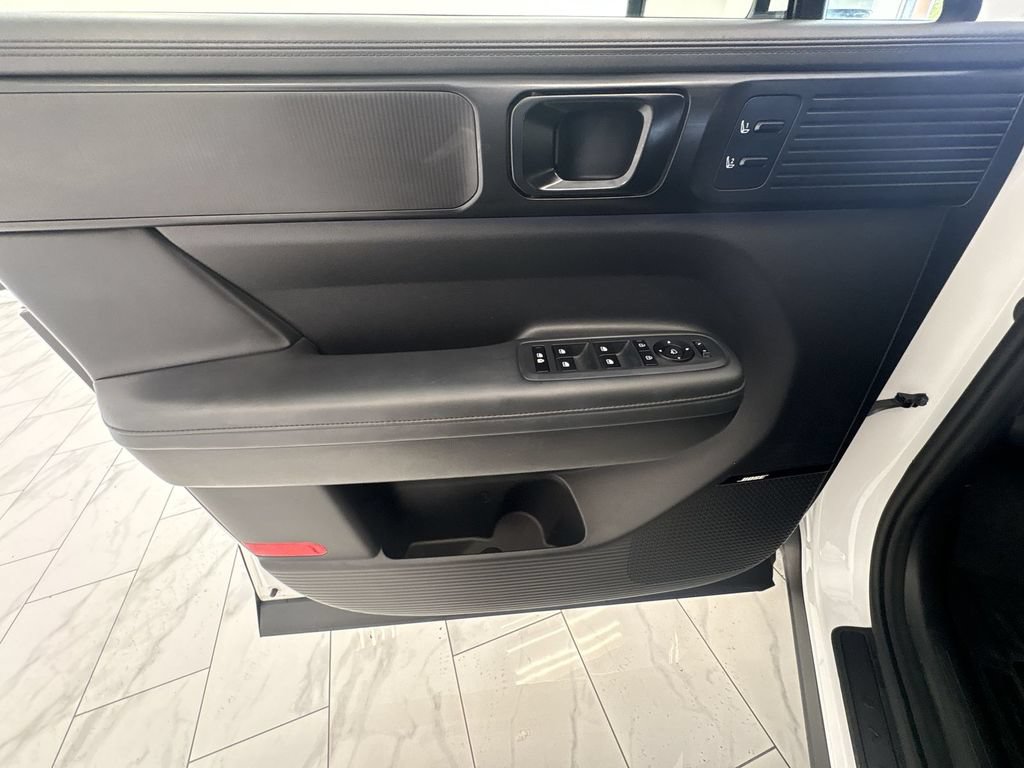 Used 2024 Hyundai Santa Fe Calligraphy FWD image 23