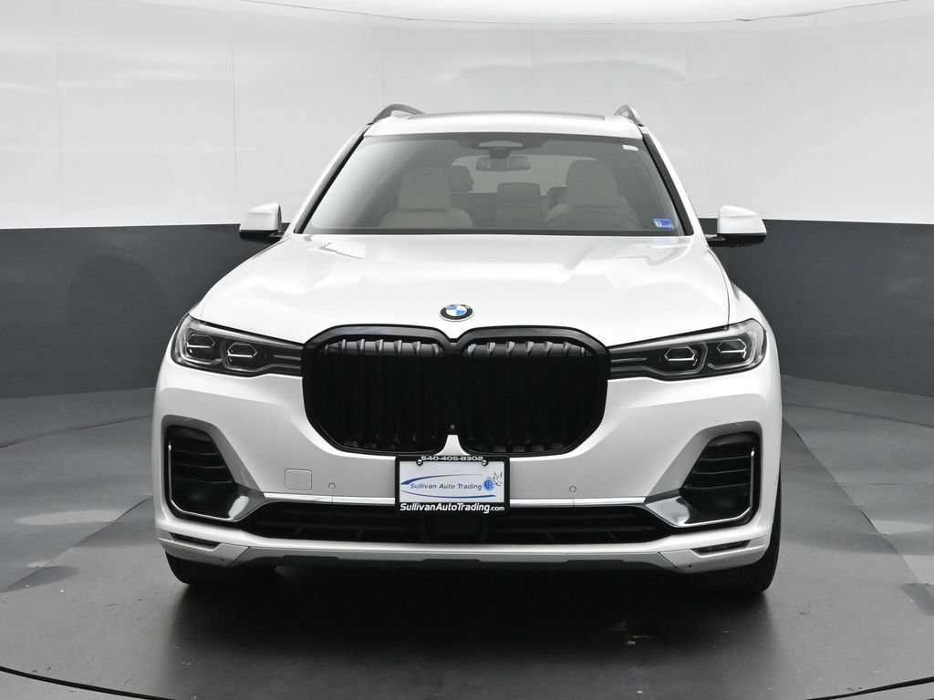 Used 2022 BMW X7 xDrive40i w/ Executive Package AWD/4WD image 2