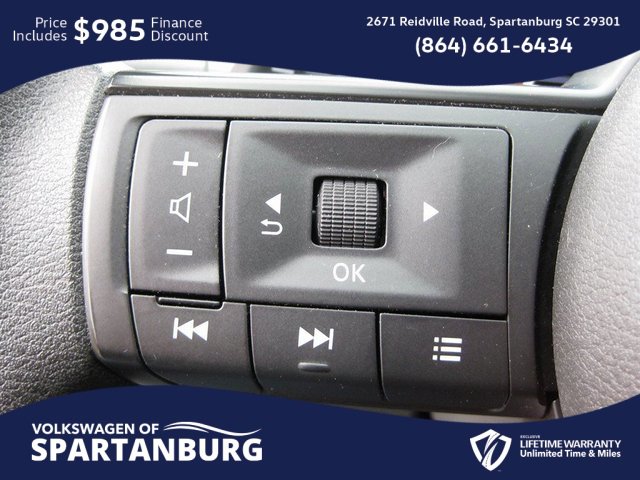 Used 2024 Nissan Rogue SV image 31