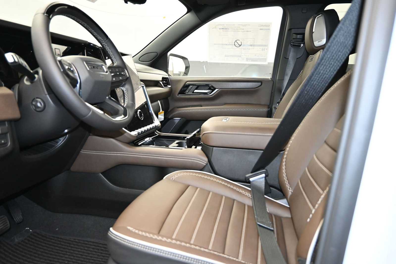New 2026 GMC Yukon XL Denali Ultimate AWD/4WD image 14