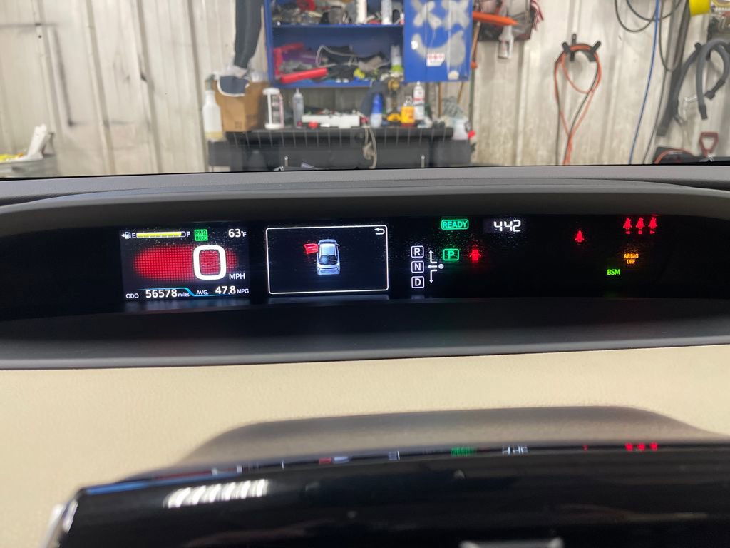 Certified 2017 Toyota Prius Three FWD image 20