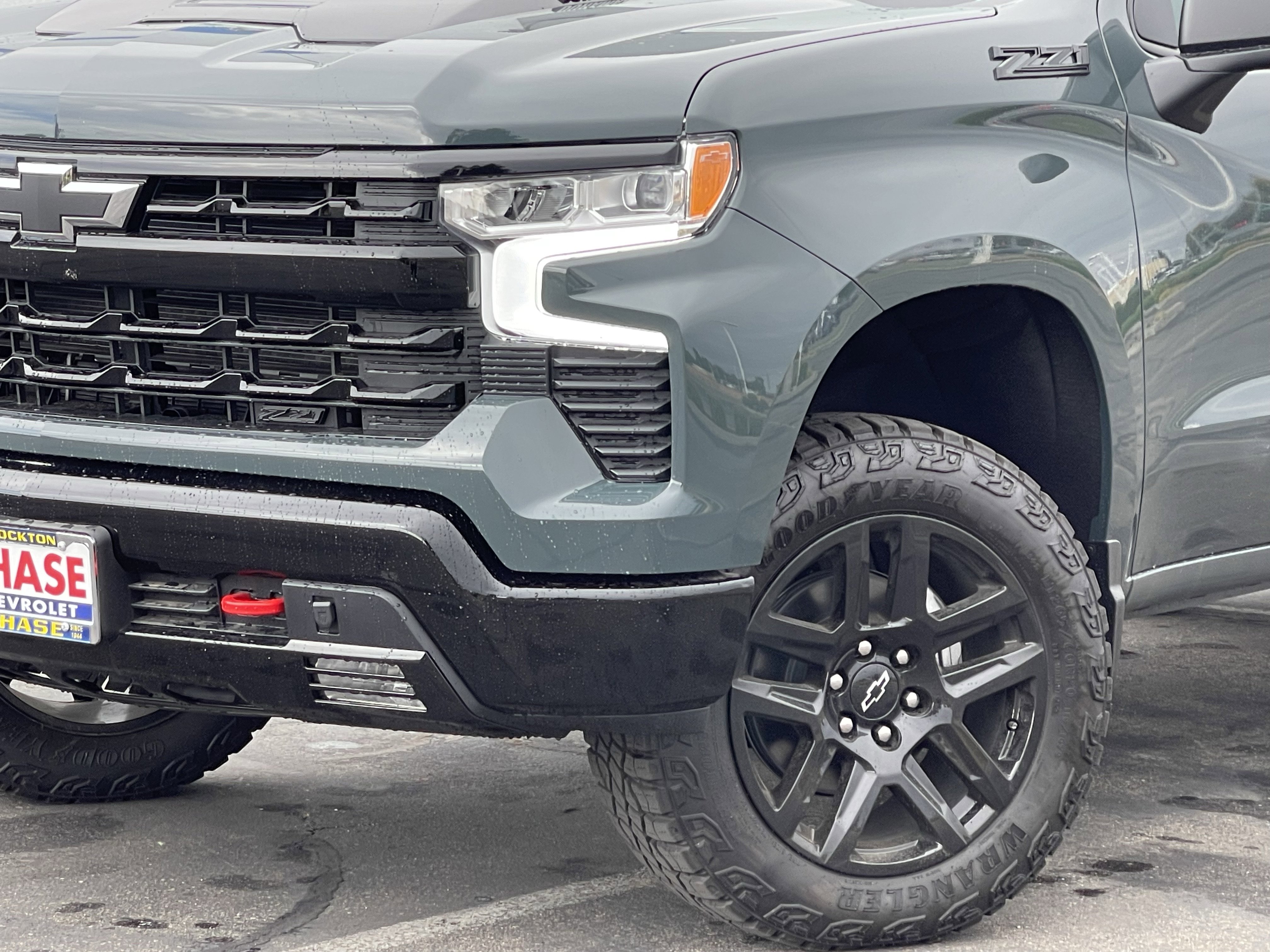 New 2026 Chevrolet Silverado 1500 LT Trail Boss w/ Convenience Package II image 2