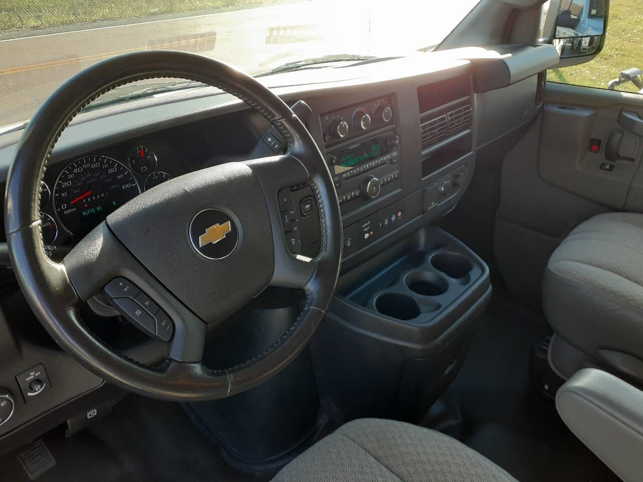 Used 2020 Chevrolet Express 3500 LS image 8